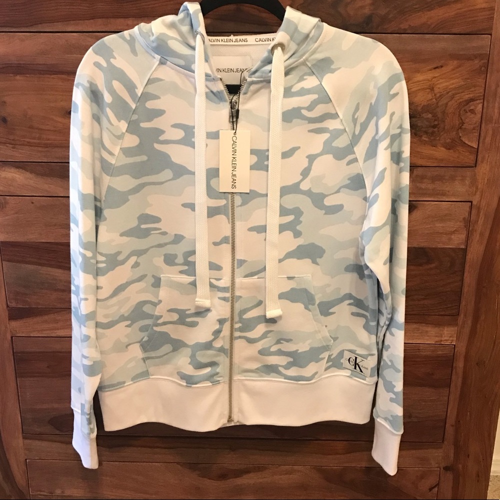 🌀NWT! Calvin Klein Camo print zip up hoodie